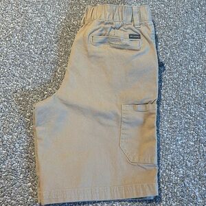 Columbia Tan Cargo Shorts Versatile and Durable